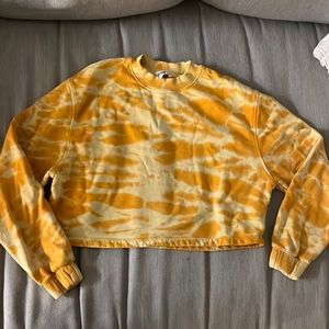 Apparis tie dye crop top sweater